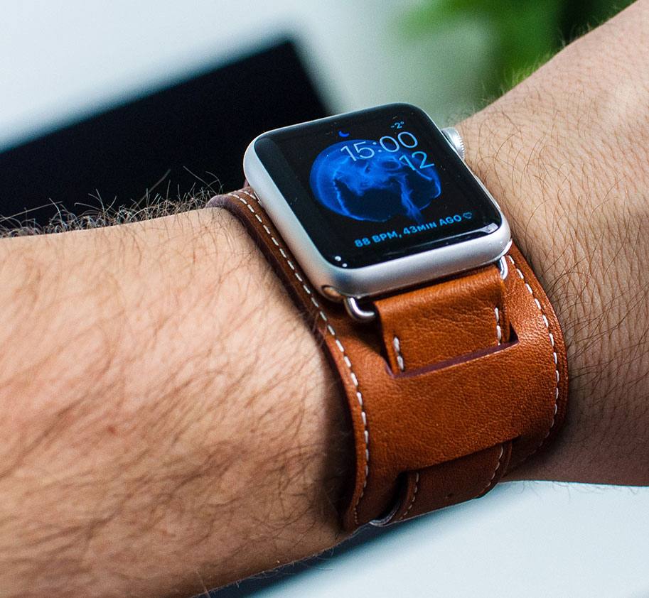 Leather wristband watch product-10